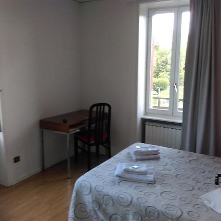 Le Clos Fleuri Bourg-de-Thizy ภายนอก รูปภาพ