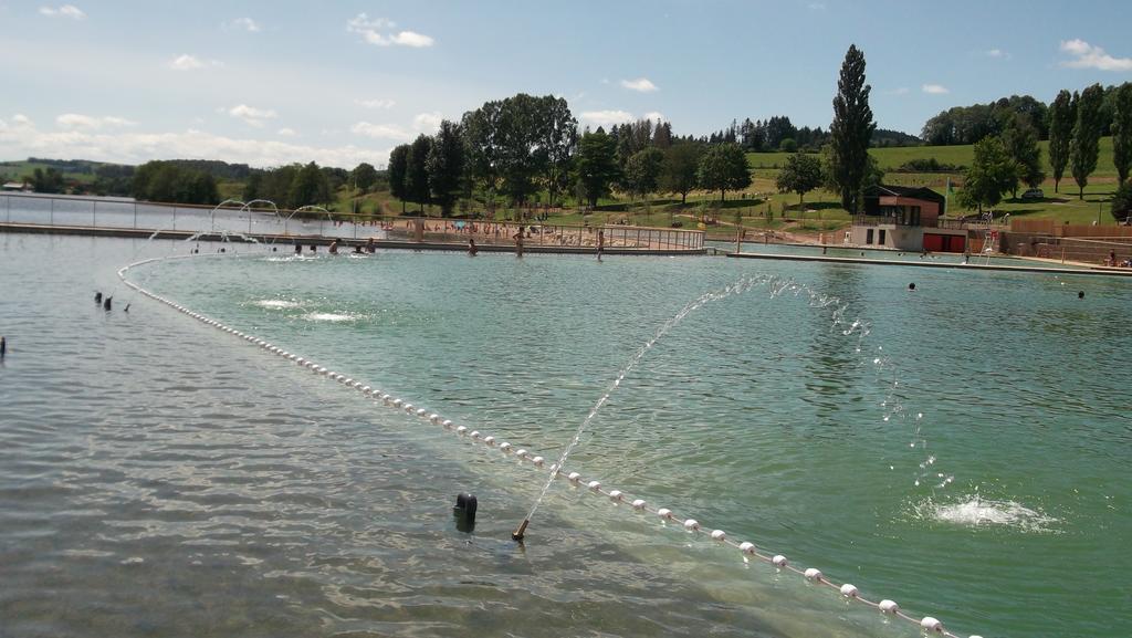 Le Clos Fleuri Bourg-de-Thizy ภายนอก รูปภาพ